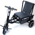 eFOLDi Explorer shown from the side, featuring its comfortable seat and user-friendly handlebar, ready for a smooth ride.